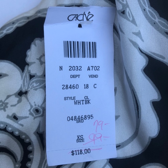 Cache NWT black and white top - Picture 2 of 4